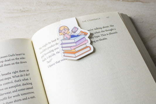 Lizzie Magnetic Bookmark